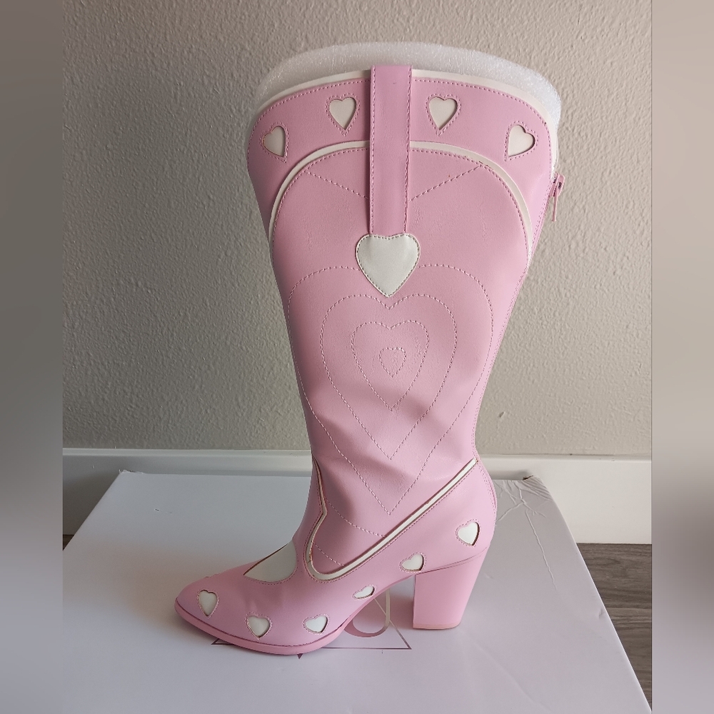 Chic Pink Heart-Patterned Boots - Picture 10 of 16
